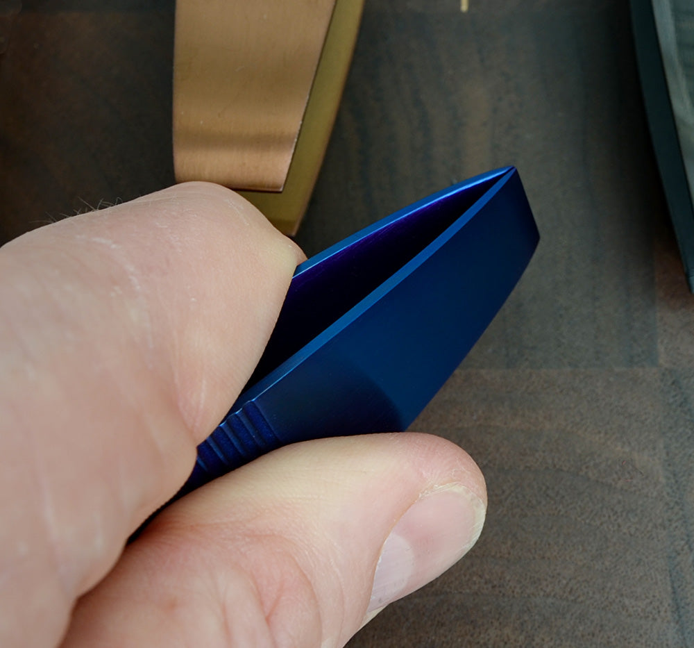Fishbone tweezers