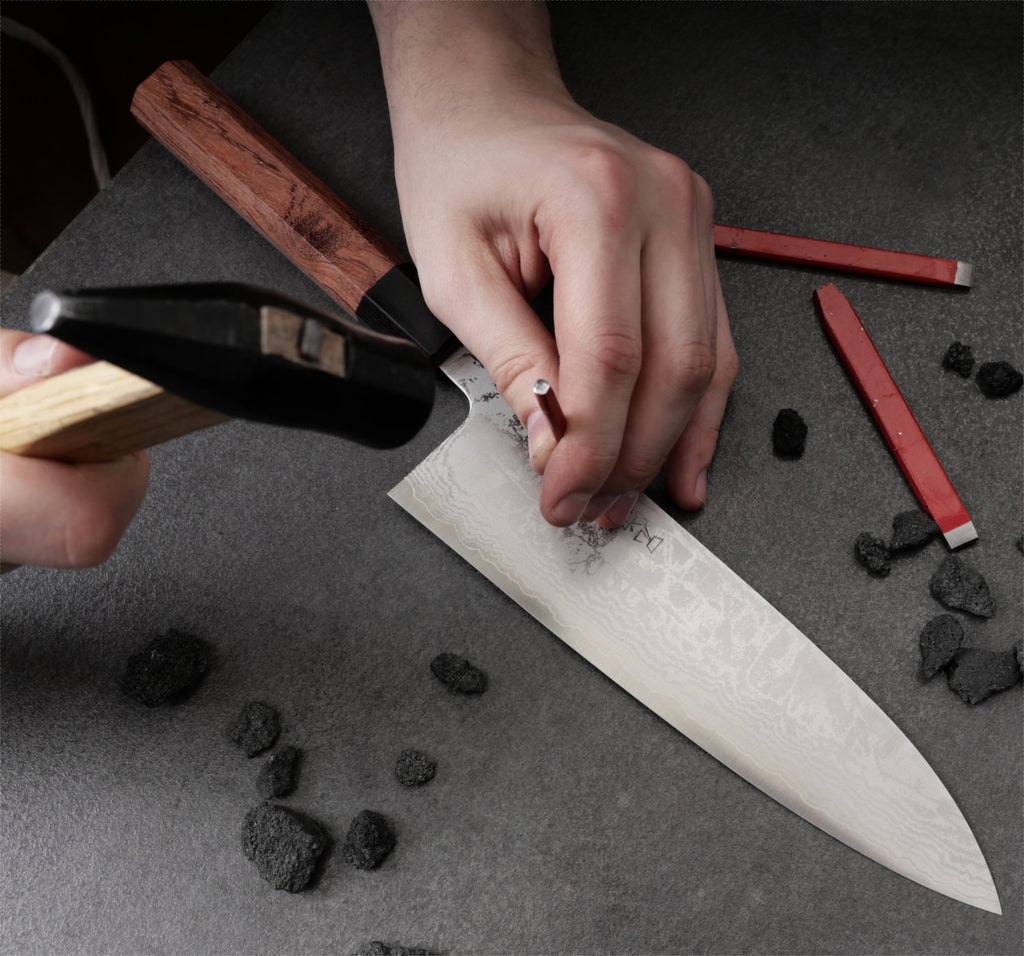 Kanji | Hand-chiseled engraving