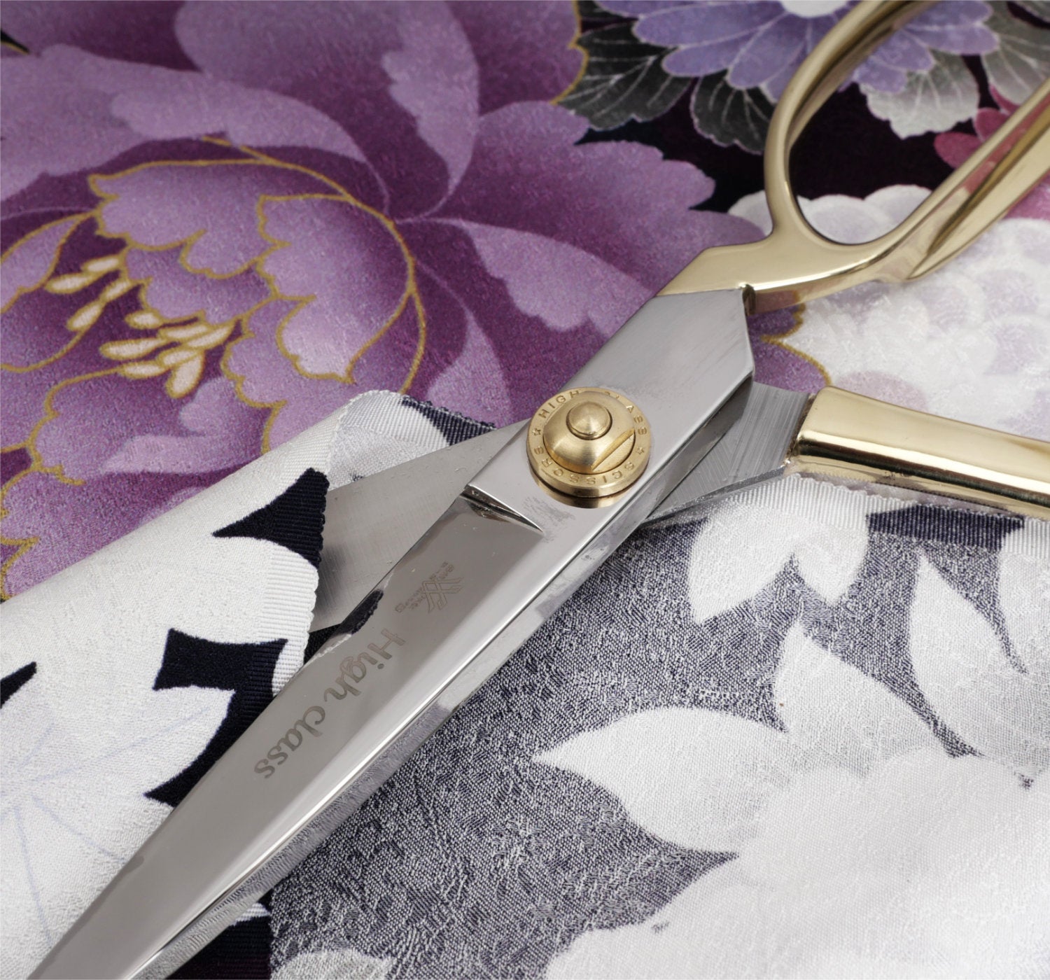 Tailor's shears