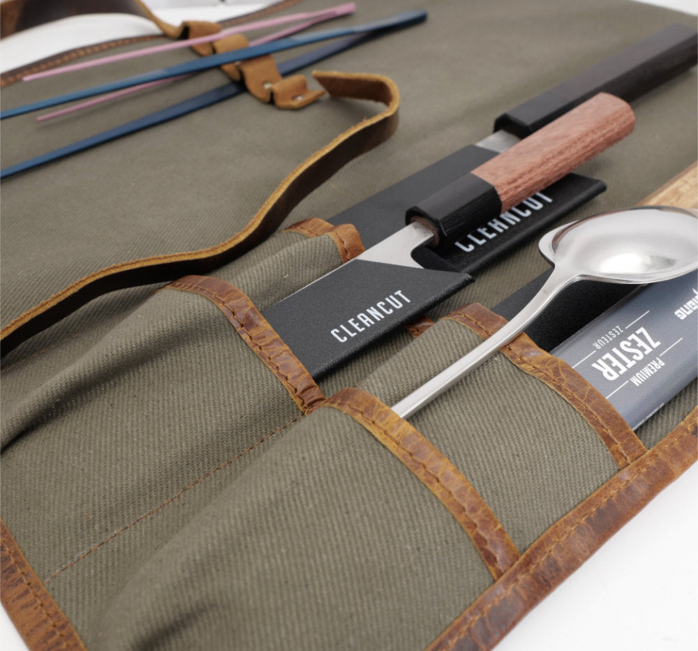 Small knife roll