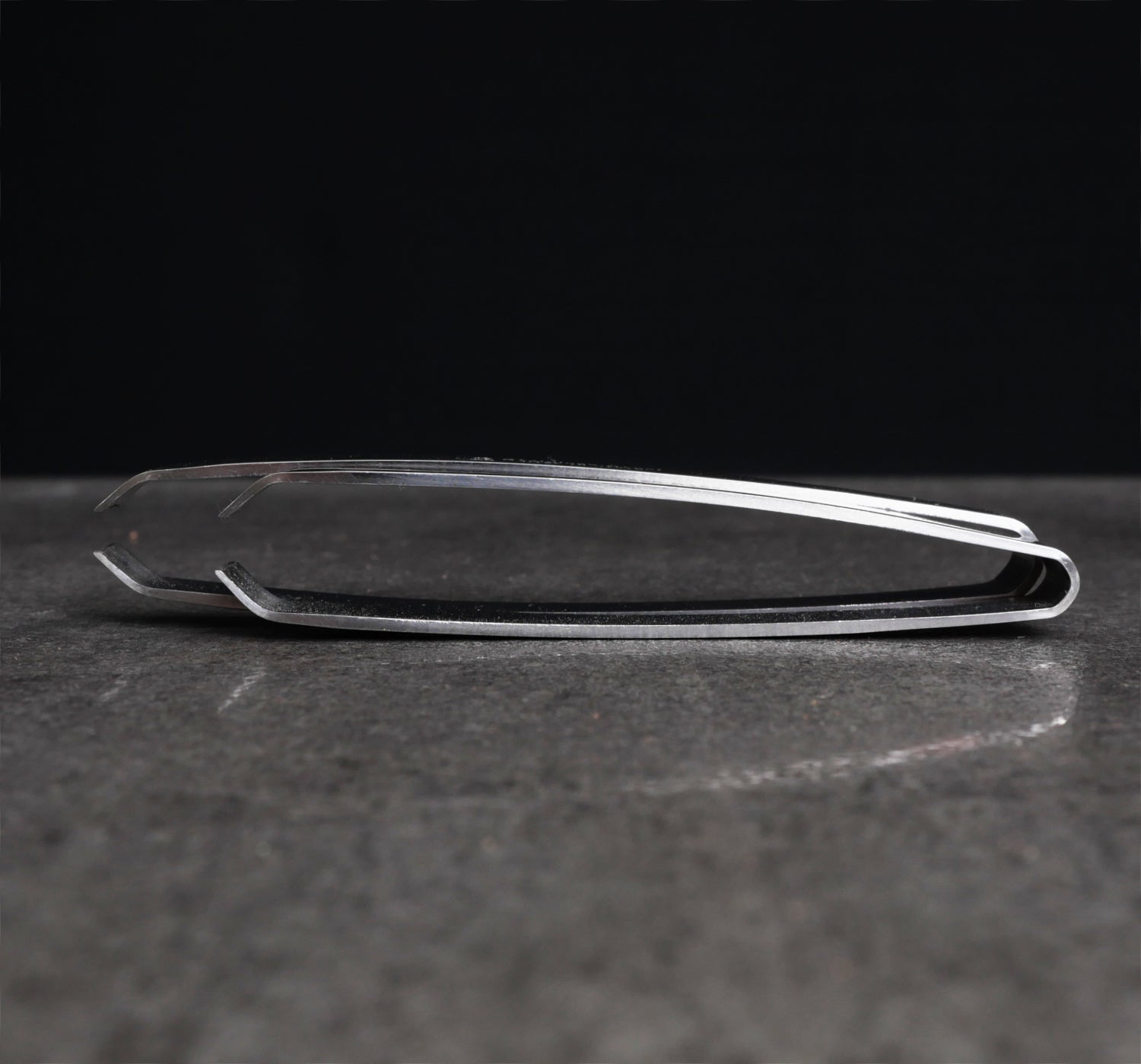 Fishbone tweezers